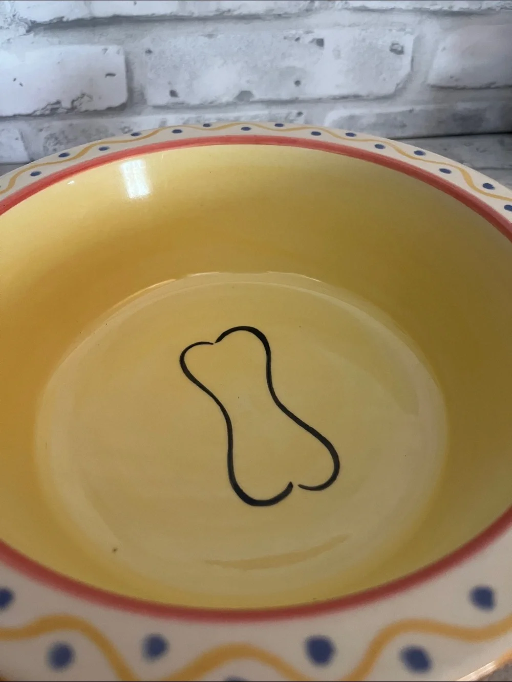 Pfaltzgraff Yellow Ceramic Dog Bowl Painted Bone Motif pistoulet Jane Kolpen